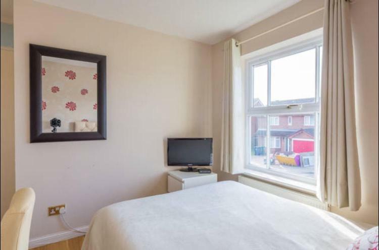Comfy Private Room In Shared House 캠브리지 외부 사진
